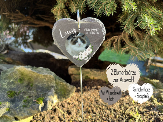 Grabstecker aus Schiefer in Herzform | Grabschmuck mit eigenem Foto und weiße Blumen