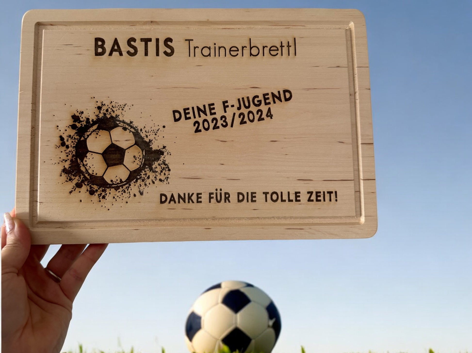 Geschenkidee Schneidebrett für Trainer oder Fußballfan Fußball & Handschrift