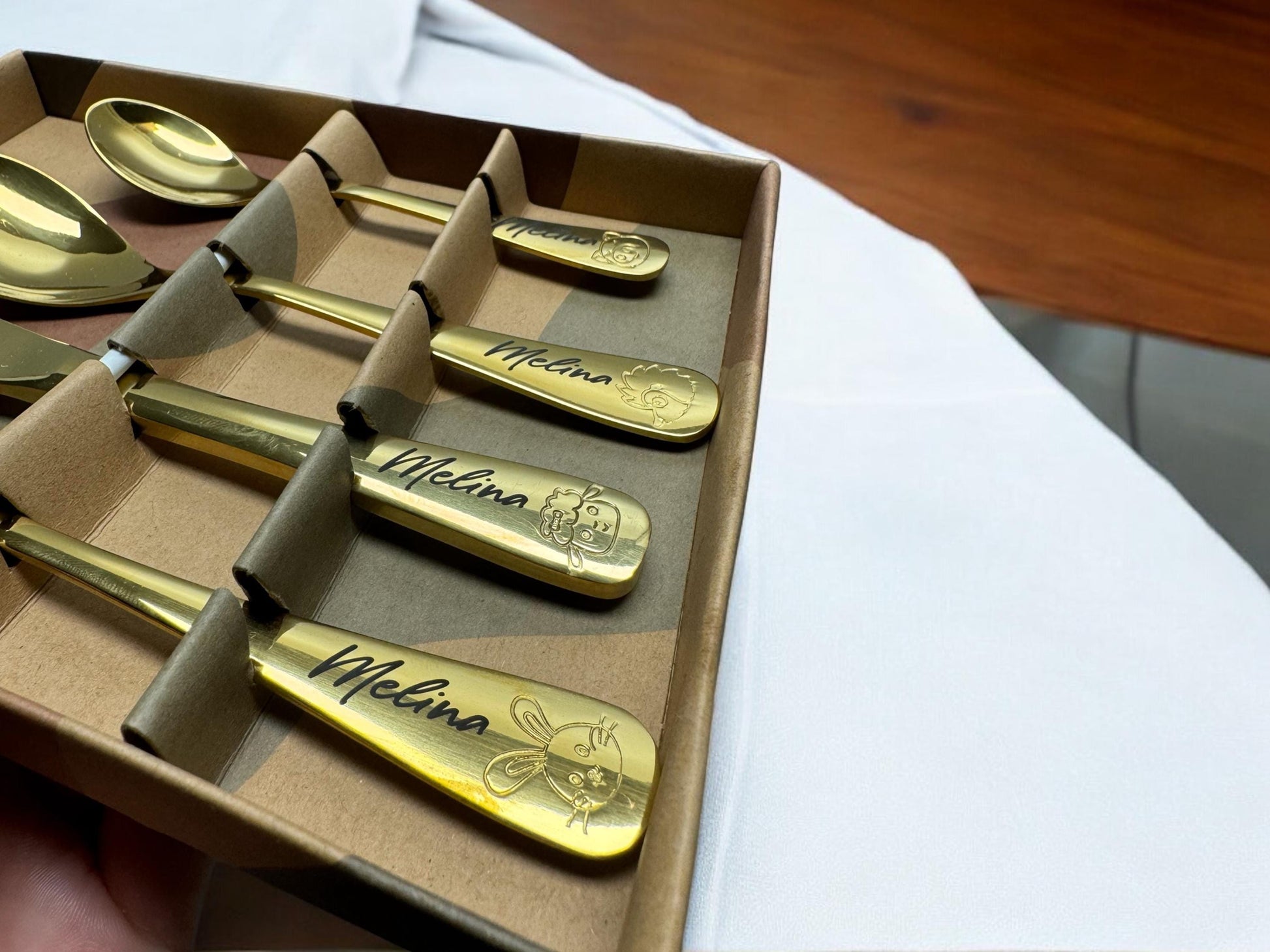 Kinderbesteck mit Gravur | Gold oder Silber Farben personalisiert mit Name | personalisiertes Besteck | Taufgeschenk Geburtsgeschenk