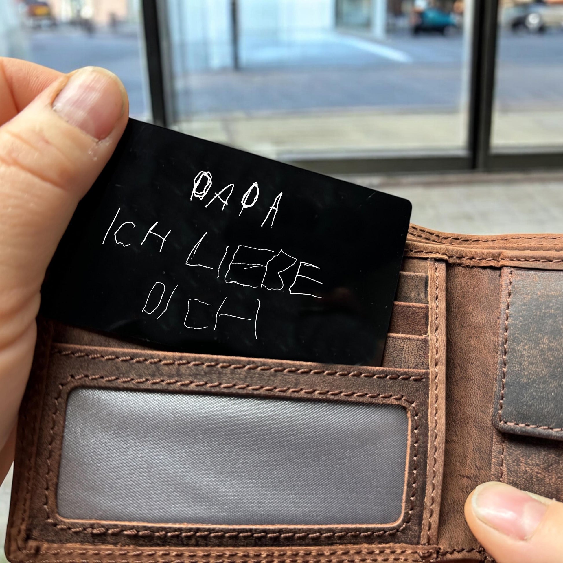 Gravierte Visitenkarten mit eigener Handschrift Botschaft | Familie Geschenk Oma Opa von Kind | Geschenkidee Mama Papa | Geldbeutel Karte