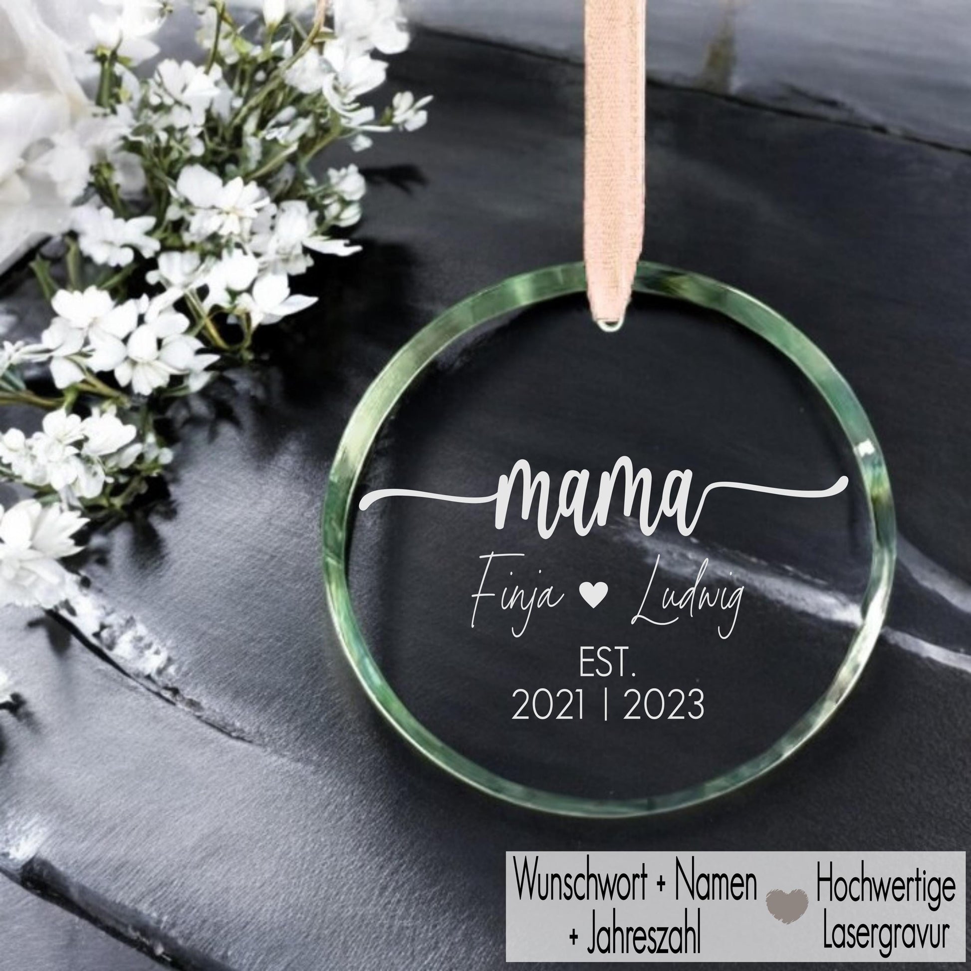 Glas Ornament mit Gravur personalisiert Oma Mama Kindernamen Geburtsjahr Kristallglas Anhänger Geschenkidee Weihnachtsgeschenk Muttertag