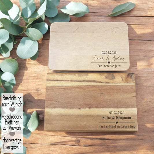 Schneidebrett Hochzeitsgeschenk personalisiert Namen Herz Holzbrett Geschenk Hochzeit Hygge Vesperbrett Gravur Landhaus Shabby Skandi