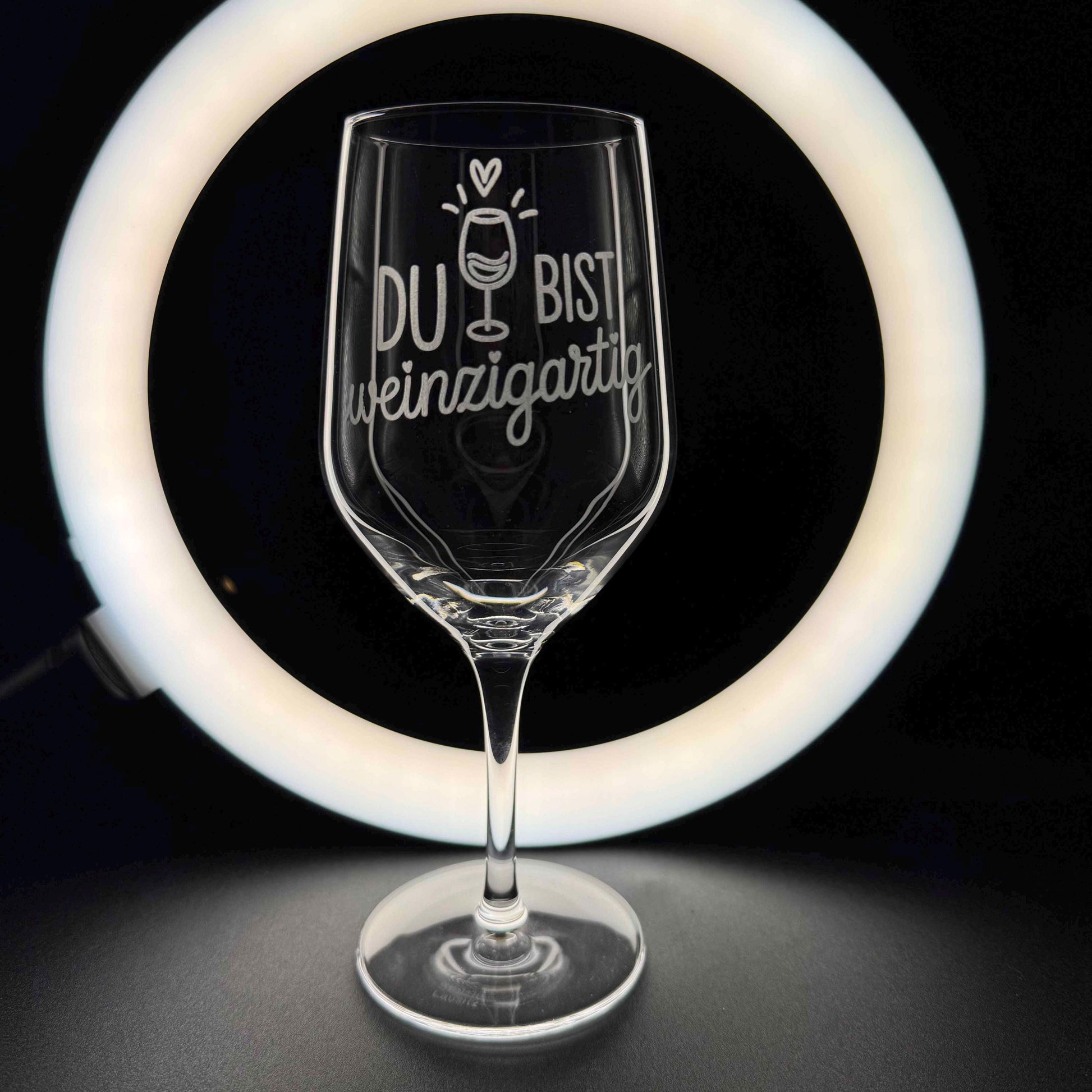 Weinglas mit Gravur personalisiert Weinliebhaber Glas Geschenkidee Freundin Geschenk Frauen Wine Buddies Weinliebe Cheers tchin tchin