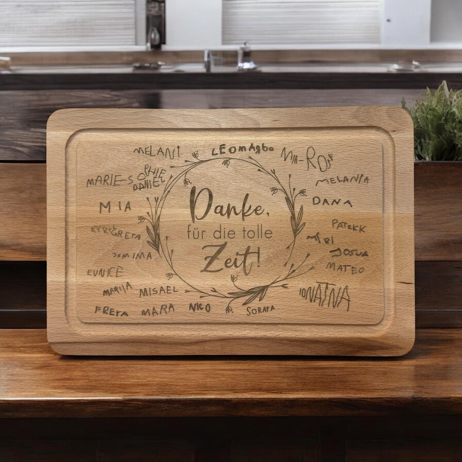 Abschiedsgeschenk Kindergarten Kita Schule | Schneidebrett graviert Erzieherin | Frühstücksbrett Vesperbrett personalisiert mit Handschrift