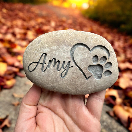 Gedenkstein mit Gravur Grabschmuck Natur Trauerstein Andenken Haustier Hund Katze Memorial Name Gedenktafel Trauerdeko Urnengrab Grabstein