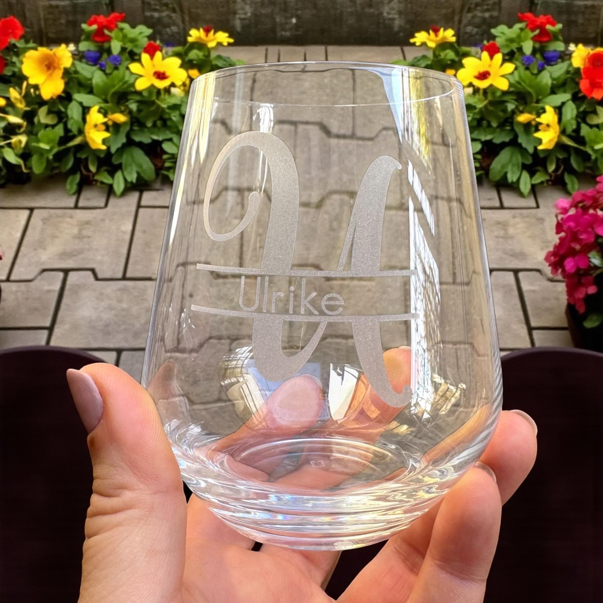 Trinkglas mit Gravur Name & Monogramm personalisiert Wasserglas Saft Geschenkidee Freundin Geschenk Frauen Mama Geburtstag Hochzeit Familie